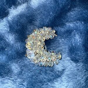 Vintage Irredescent Glass Crystal Bead Crescent Moon Pin Brooch